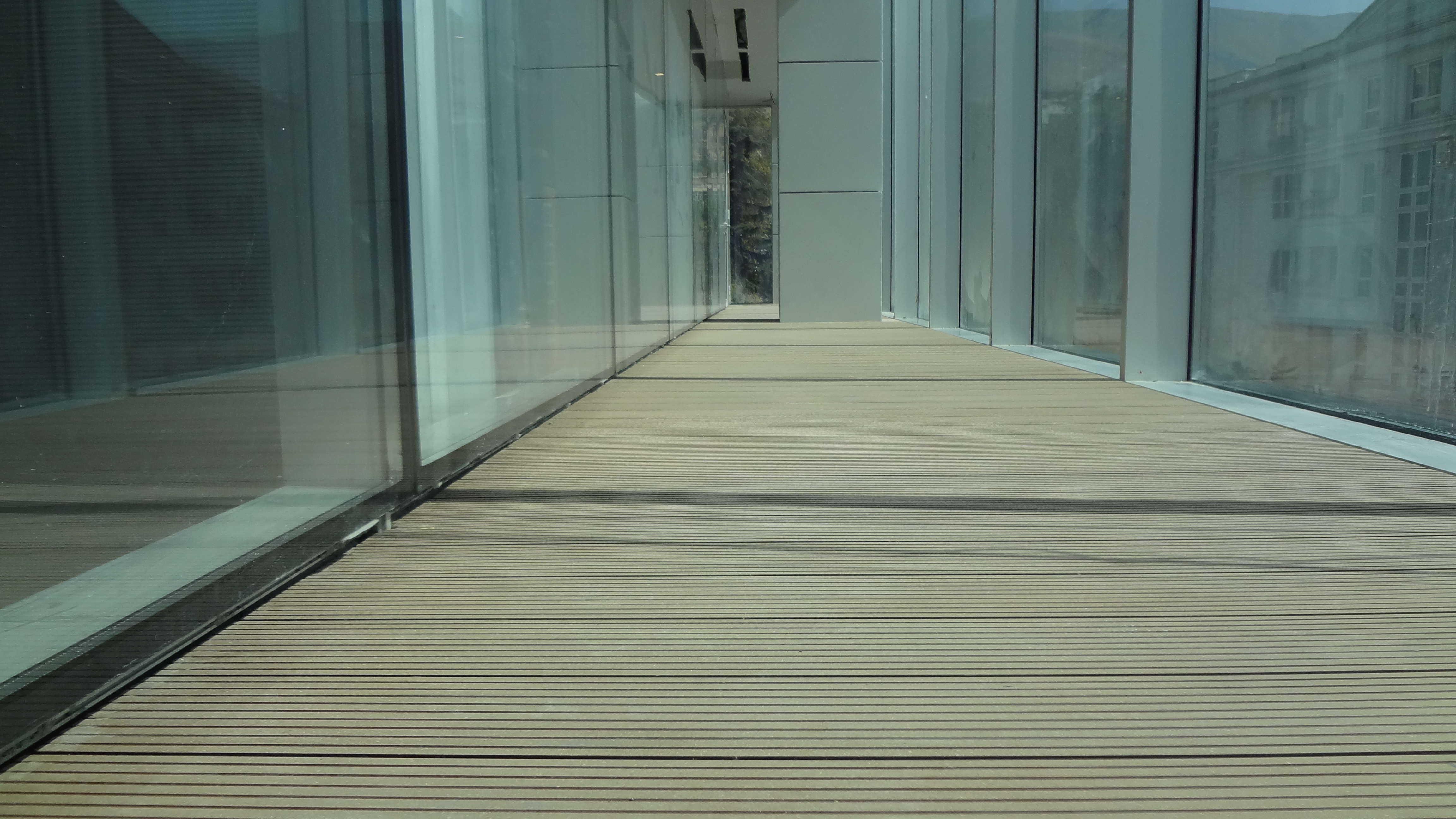 مقاومت چوب پلاست