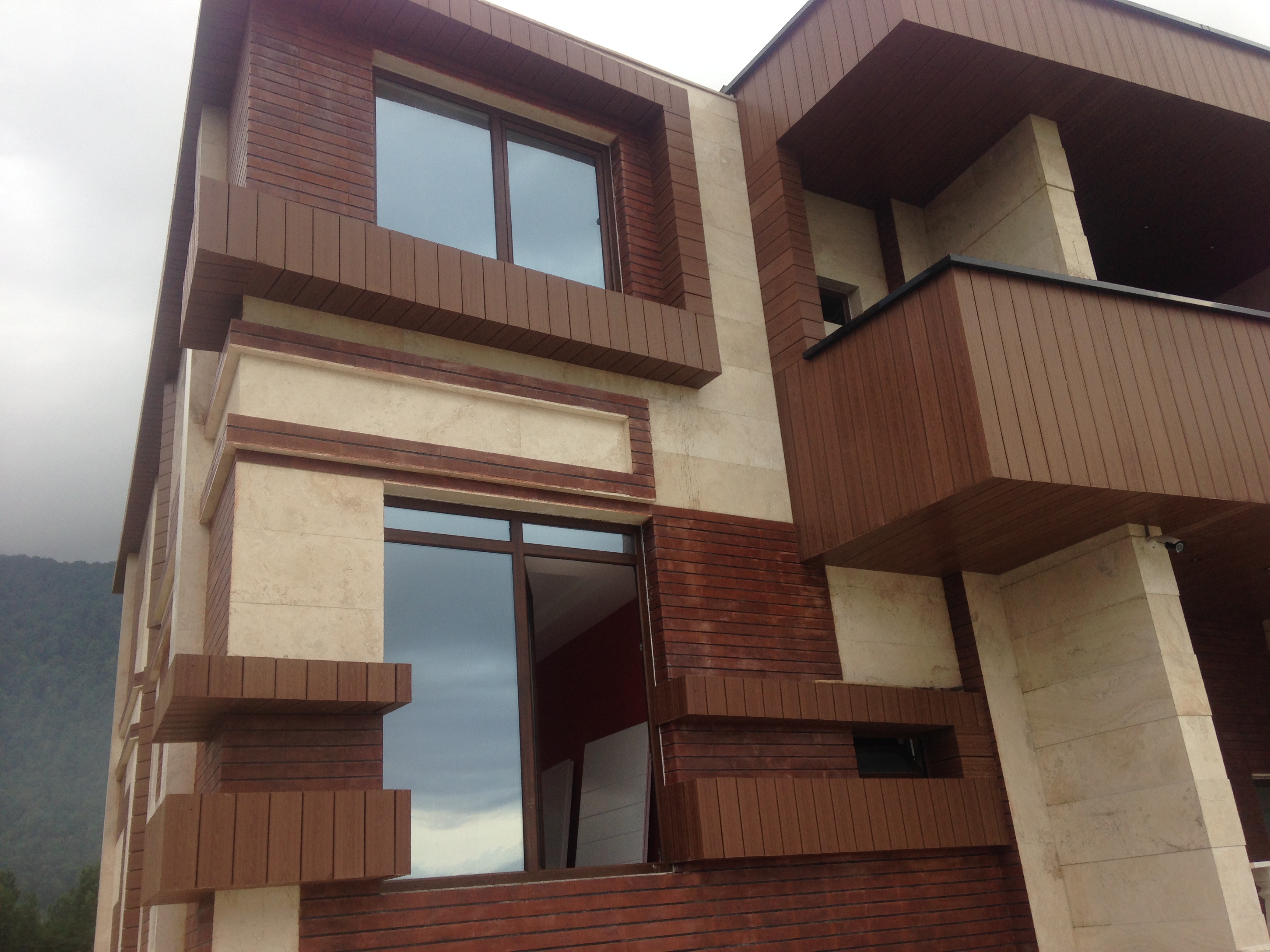 ماندگاری دک چوب پلاستیک